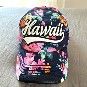 Robin Ruth Snapback Floral Hawaii Cap. OS.